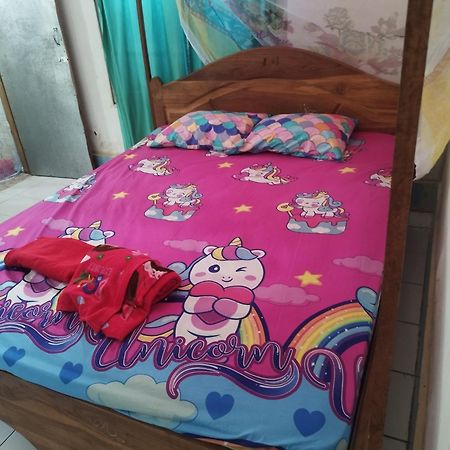 לבואן באג'ו Agus Family Homestay מראה חיצוני תמונה
