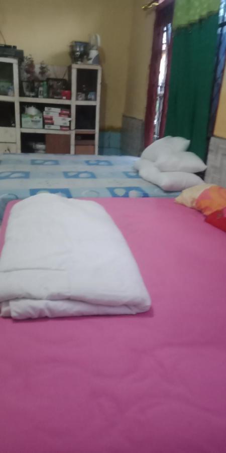 לבואן באג'ו Agus Family Homestay מראה חיצוני תמונה