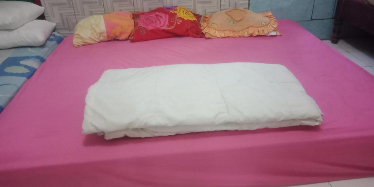 לבואן באג'ו Agus Family Homestay מראה חיצוני תמונה